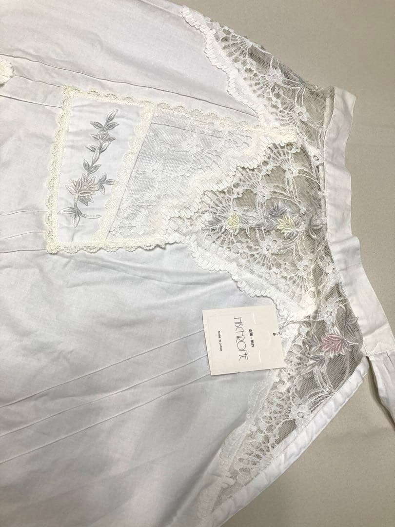 新品未使用さえら ヒスクローネ　レース エプロン ヴィンテージ