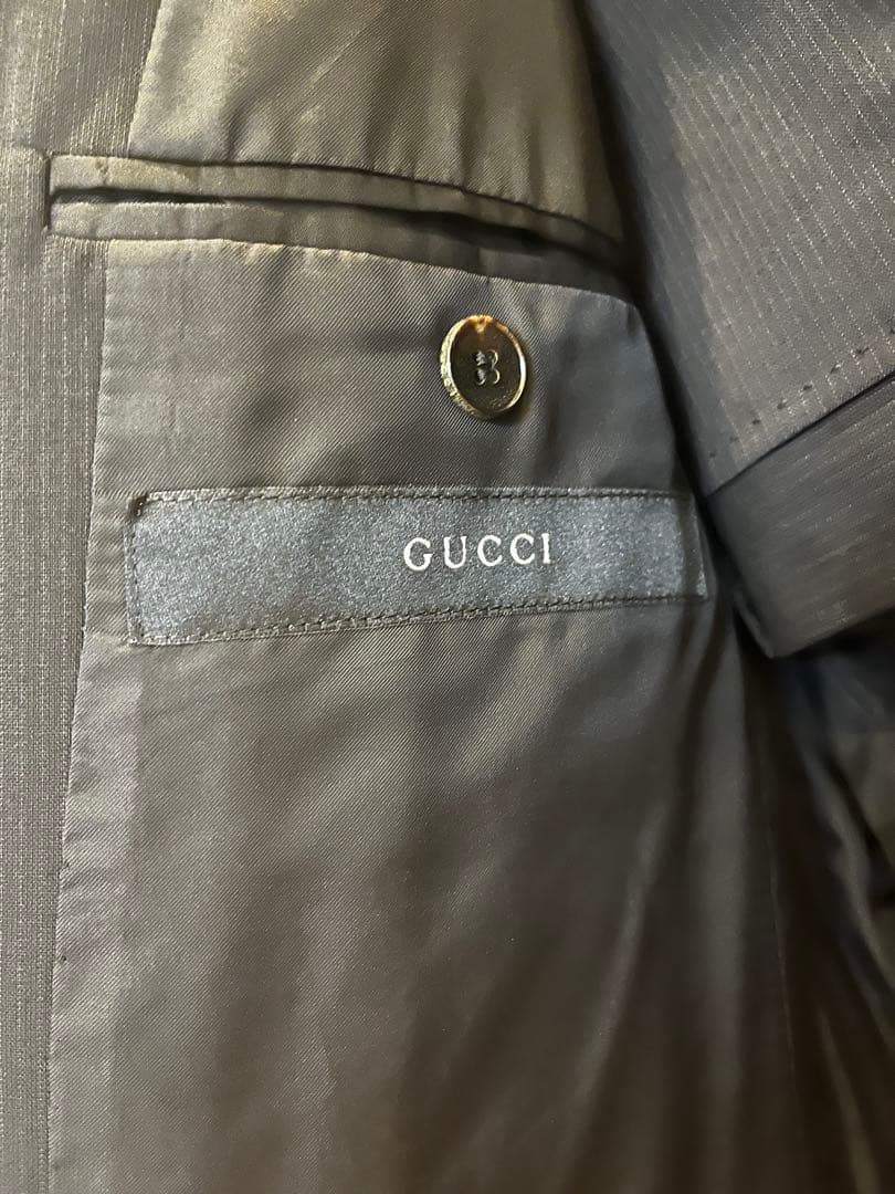 最終値下げ！美品！GUCCI スーツ　メンズ