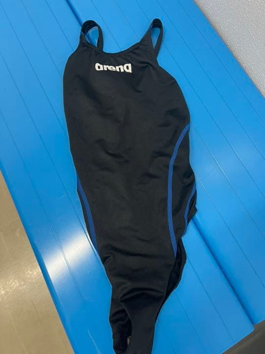 arena 競泳水着　廃盤