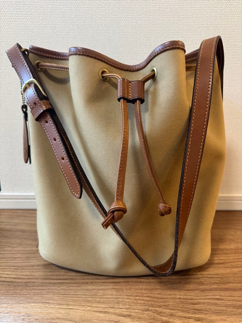 Brady ブレディ カルダー ベージュ 巾着 ショルダーバッグ 英国製