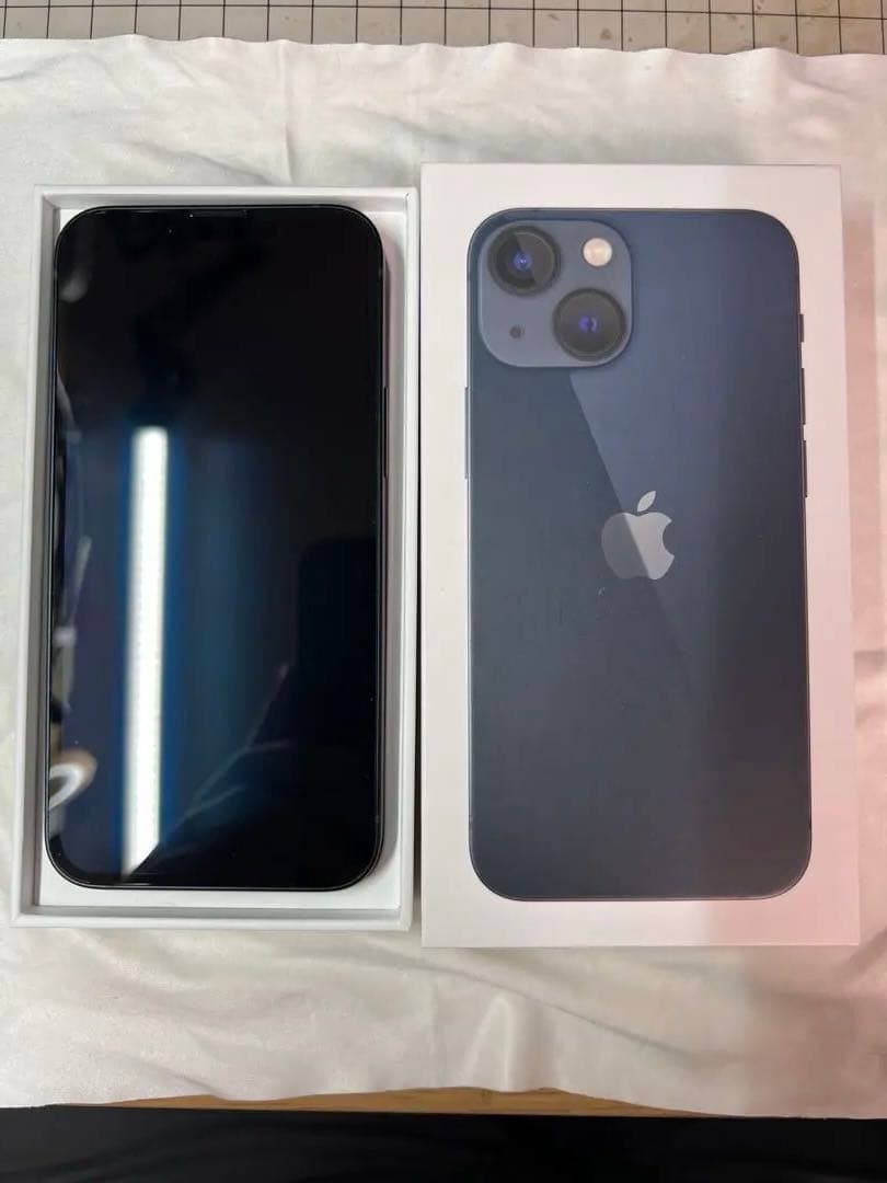 bootymanさん専用　iPhone 13 miniミッドナイト　箱付き