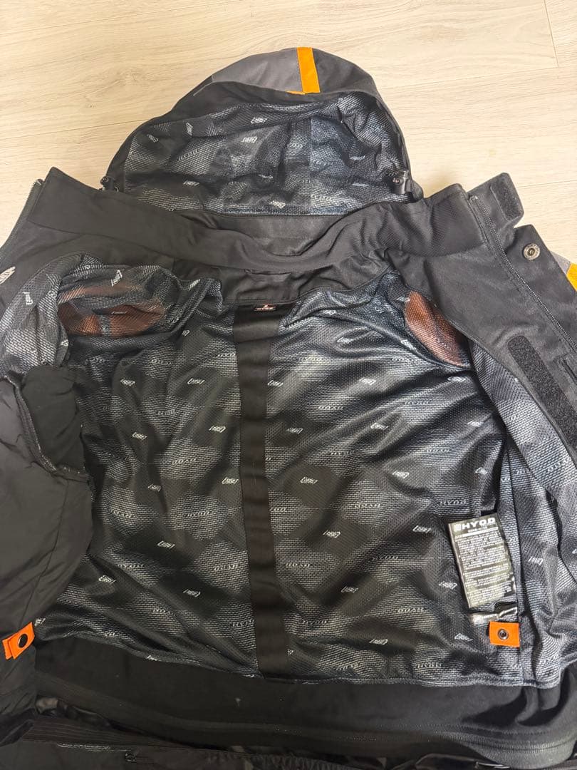 ヒョウドウ　テキスタイルジャケット