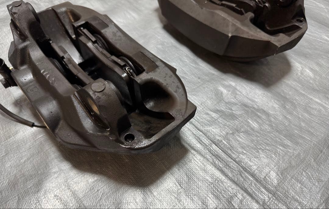 レクサス LS600h LS460 UVF45 ブレーキキャリパー 1台分 1