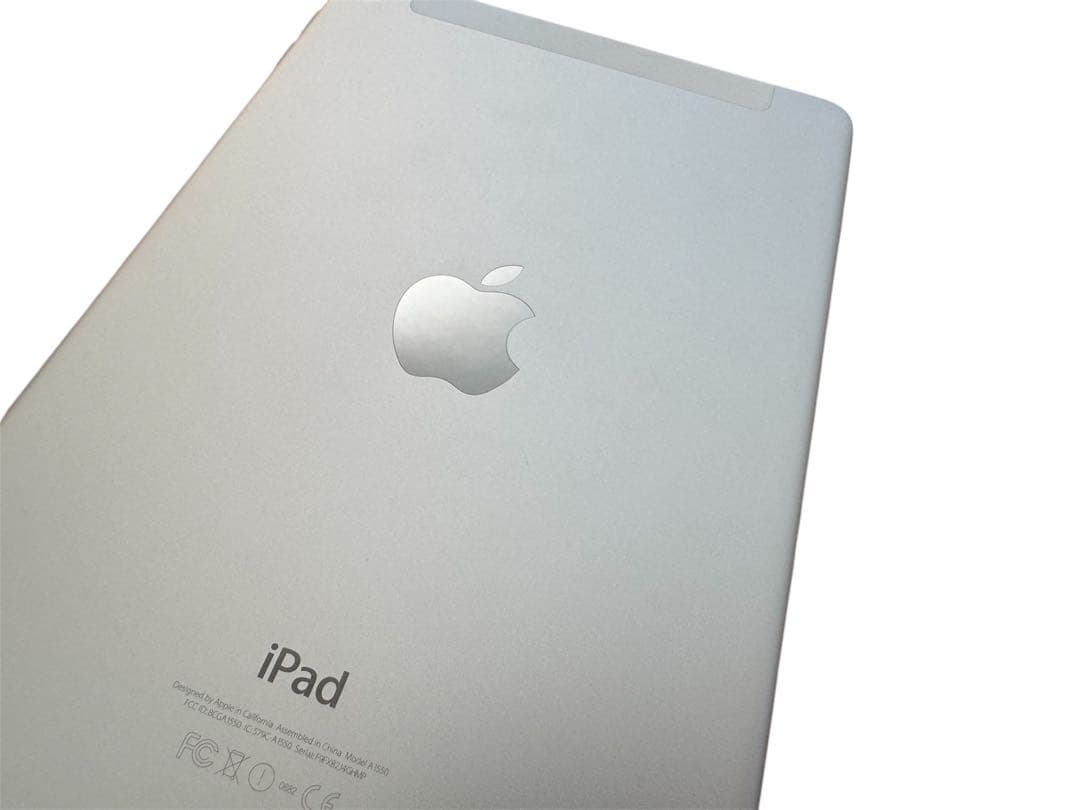 iPad mini4 128GB Wi-Fi+Cellular 本体のみ