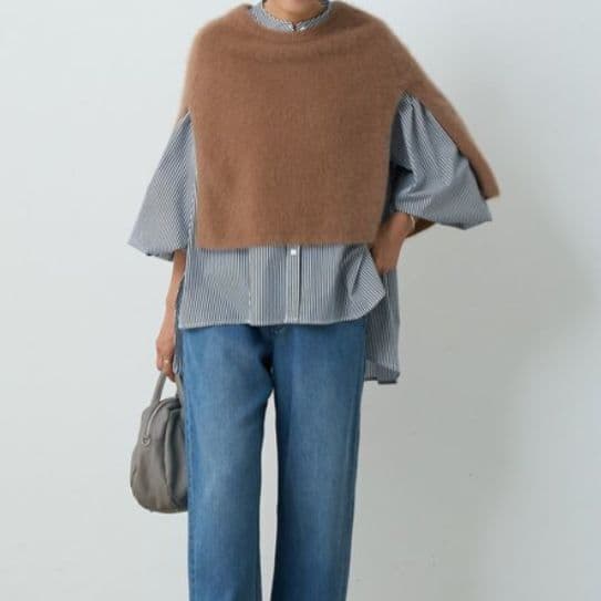 新品タグ付き　ビアズリー　ファーニットポンチョ