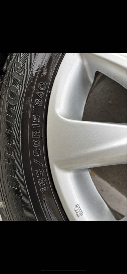 ダンロップ　（WINTER MAXX 185/60 R15）トヨタ純正ホイール付