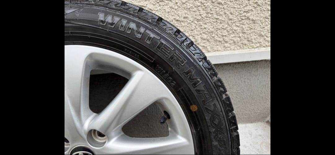 ダンロップ　（WINTER MAXX 185/60 R15）トヨタ純正ホイール付