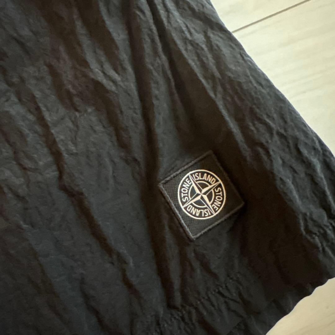 STONE  黒ショートパンツ