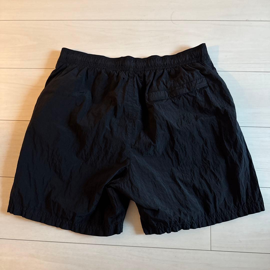 STONE  黒ショートパンツ