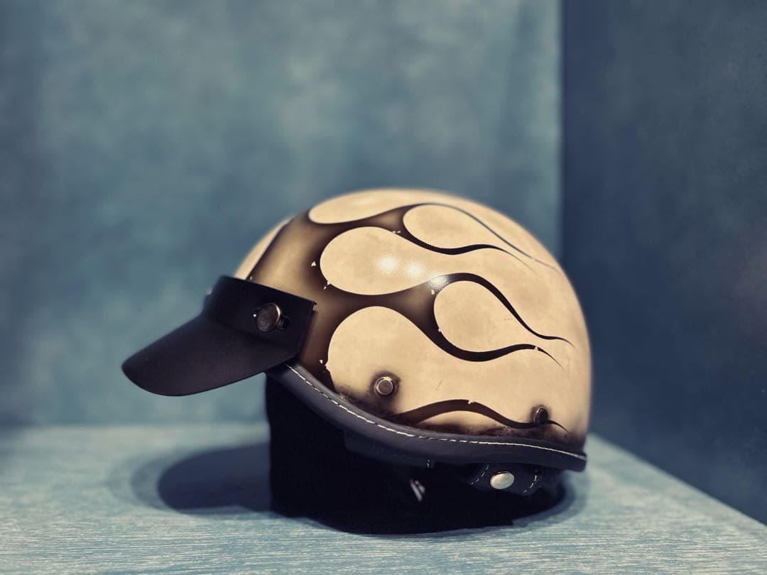 ポリスヘルメット　新品　エイジング加工　ハーレー　チョッパー　ポリヘル