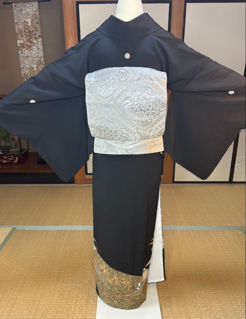 正絹豪華黒留袖6点フルセット 留袖　袋帯　帯締め帯揚げ　長襦袢　末広