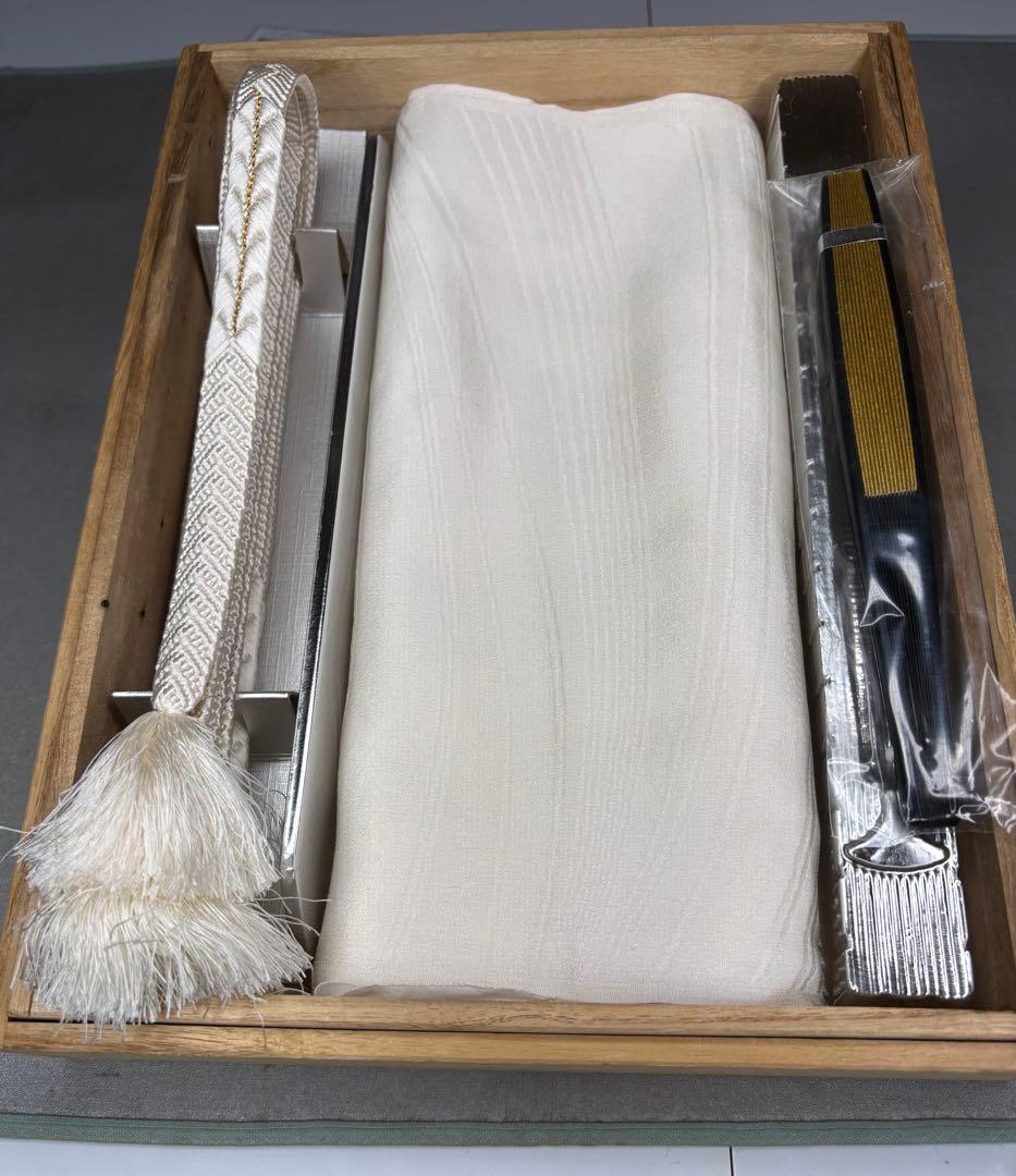 正絹豪華黒留袖6点フルセット 留袖　袋帯　帯締め帯揚げ　長襦袢　末広