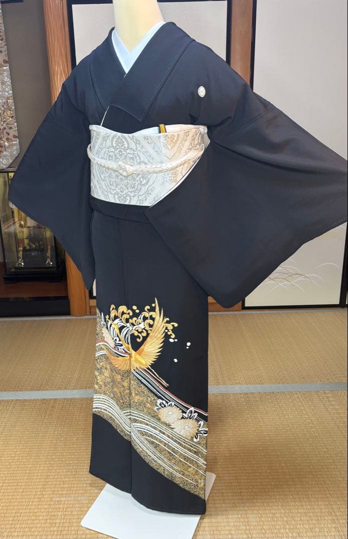 正絹豪華黒留袖6点フルセット 留袖　袋帯　帯締め帯揚げ　長襦袢　末広