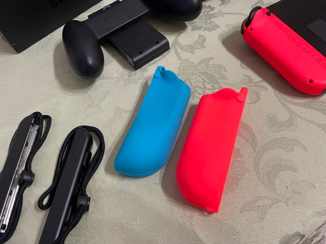 【極美品】Nintendo Switch 本体 ＋ 付属品セット 任天堂スイッチ