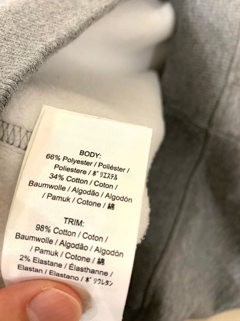 FRED PERRY 裏起毛スウェットパーカー グレー　スウェット