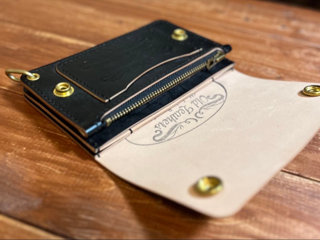 トラッカーウォレッTW-03 ショートトラッカーウォレット 新喜皮革 コードバン