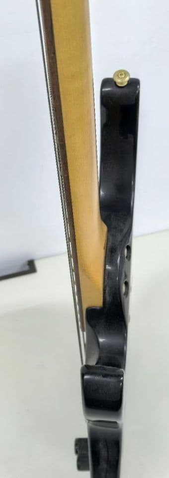 Aria pro Ⅱ　MAGNA ベース