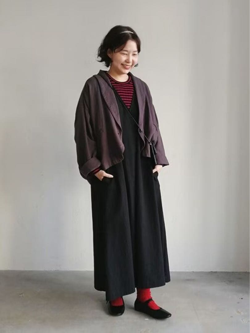 soulberry 新品　すっきり映えちゃう黒いワンピース