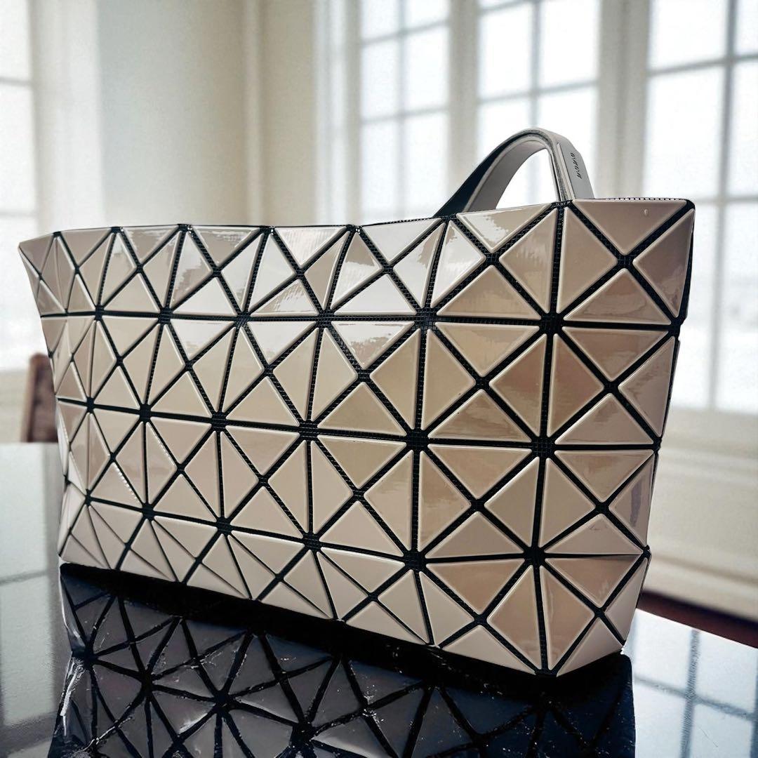 極美品✨ BAOBAO ISSEY MIYAKE イッセイミヤケ クラッチバッグ
