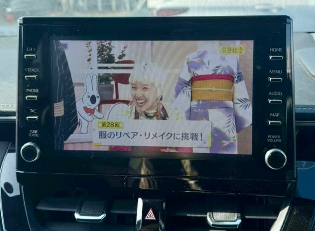 ZWE211カローラツーリング　ディスプレイオーディオ86140-12B30