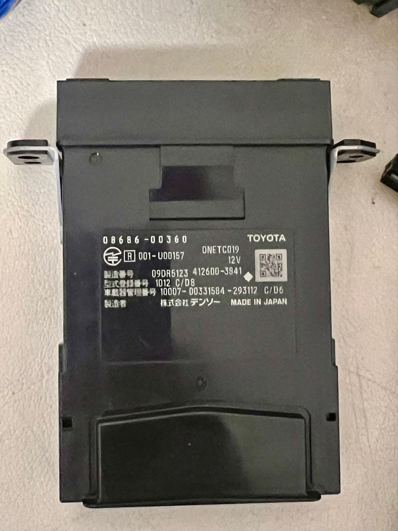 ZWE211カローラツーリング　ディスプレイオーディオ86140-12B30