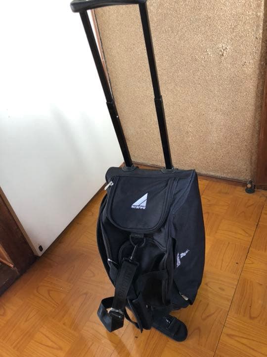 Ashworth のキャリーバック　(DAIKINのロゴ入り)