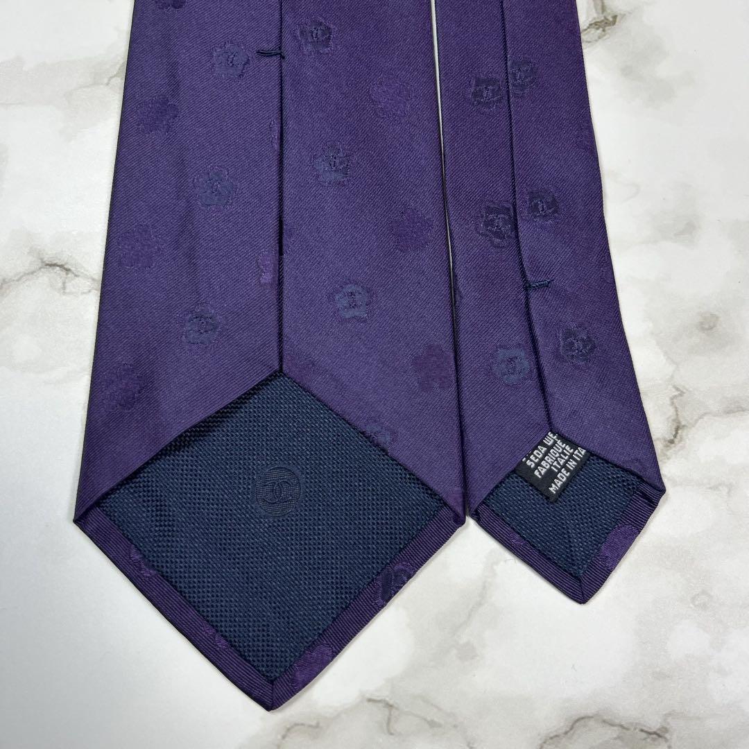 新品　シャネル　ネクタイ　花柄　紫　チェーン　光沢　刺繍　カメリア　ムラサキ