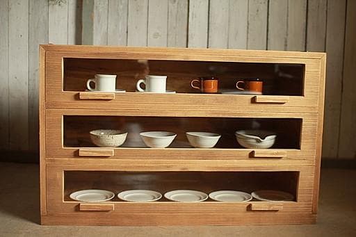 前面ガラスの引き出し3段　食器棚　収納棚　キャビネット　シャツケース　古家具