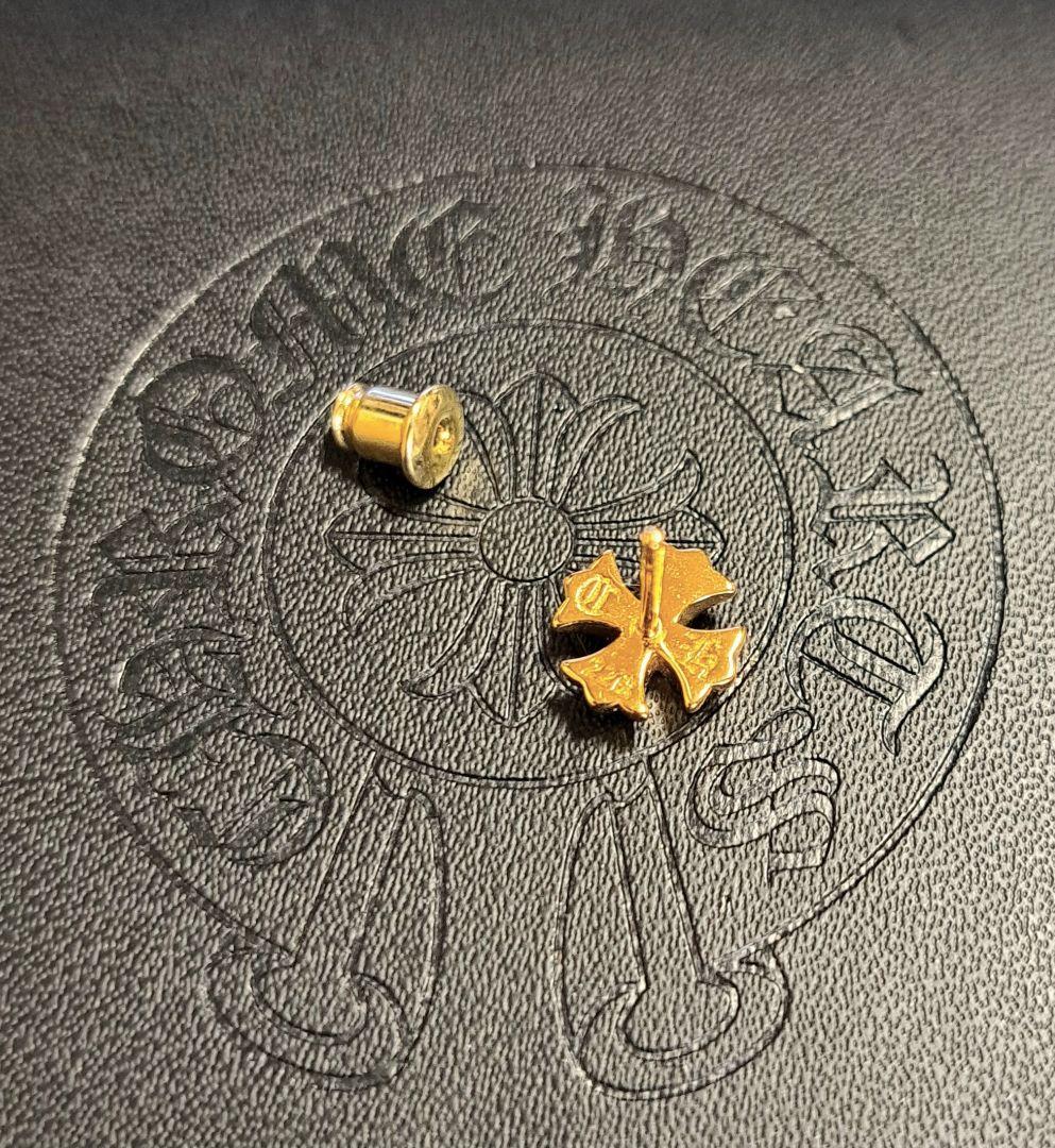 CHROME HEARTS CHプラス スタッド ピアス 22K パヴェ 片耳