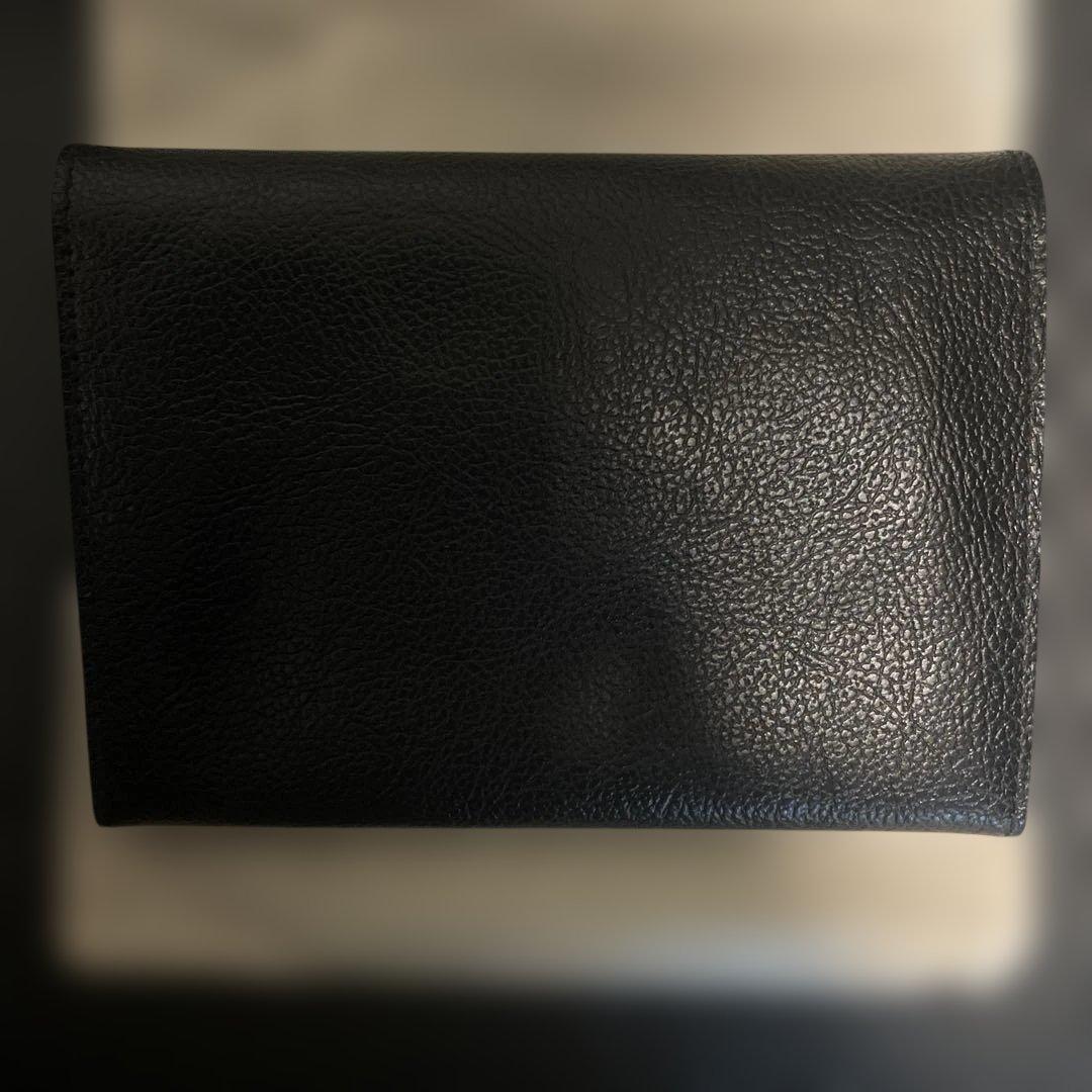 イルビゾンテ　ブラックレザー折り財布