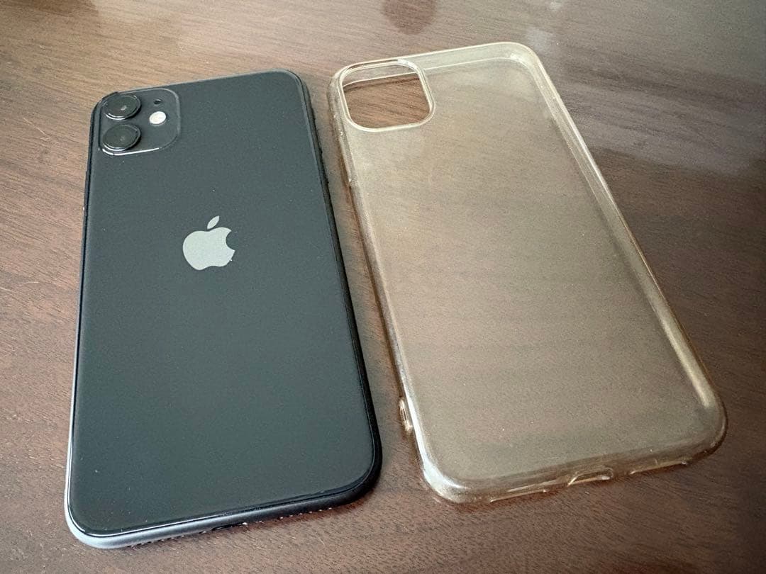 iPhone11 64GB ブラック 本体保護カバー付き 値下げ限界