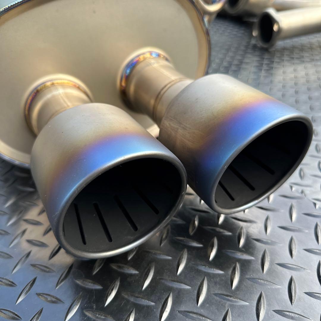 HKS スーパーターボマフラーTi WRX STI（①：左メインマフラー）