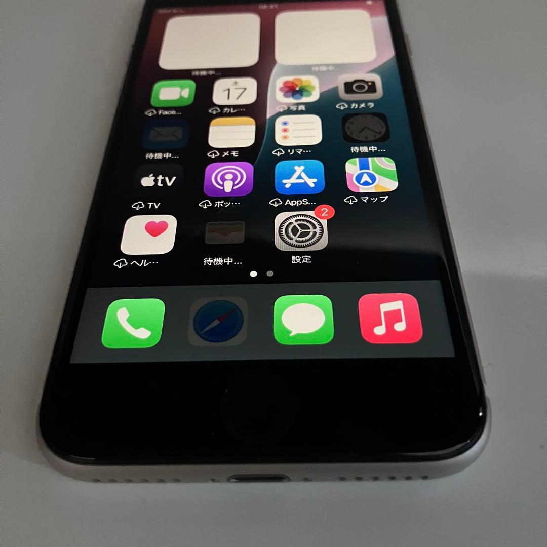バッテリー新品　iPhoneSE第3世代　本体64GB SIMフリー　付属品付き