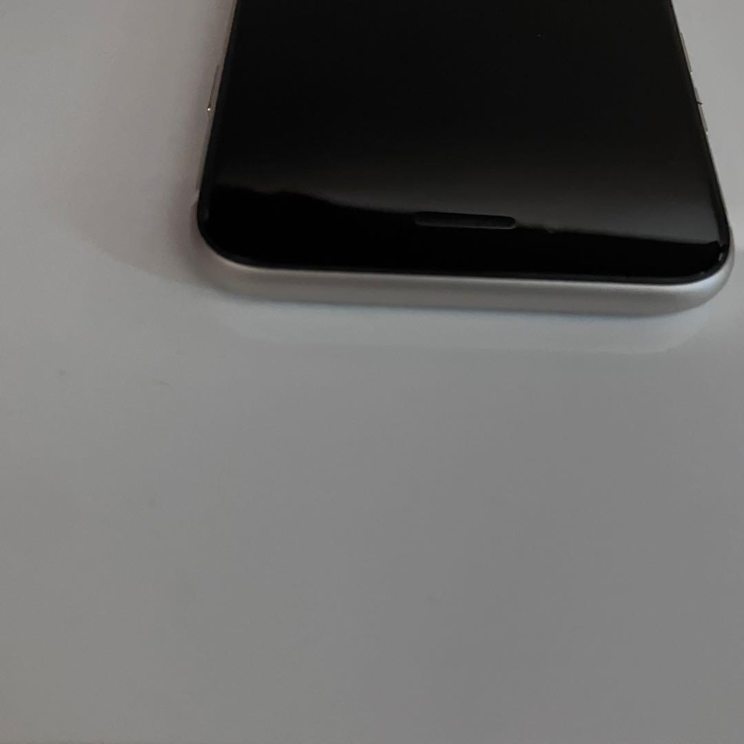 バッテリー新品　iPhoneSE第3世代　本体64GB SIMフリー　付属品付き