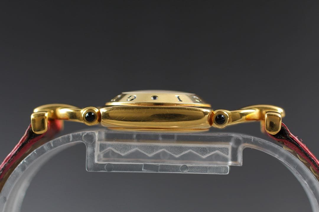 稼働 グッチ 6300L ホワイト クオーツ レディース 腕時計