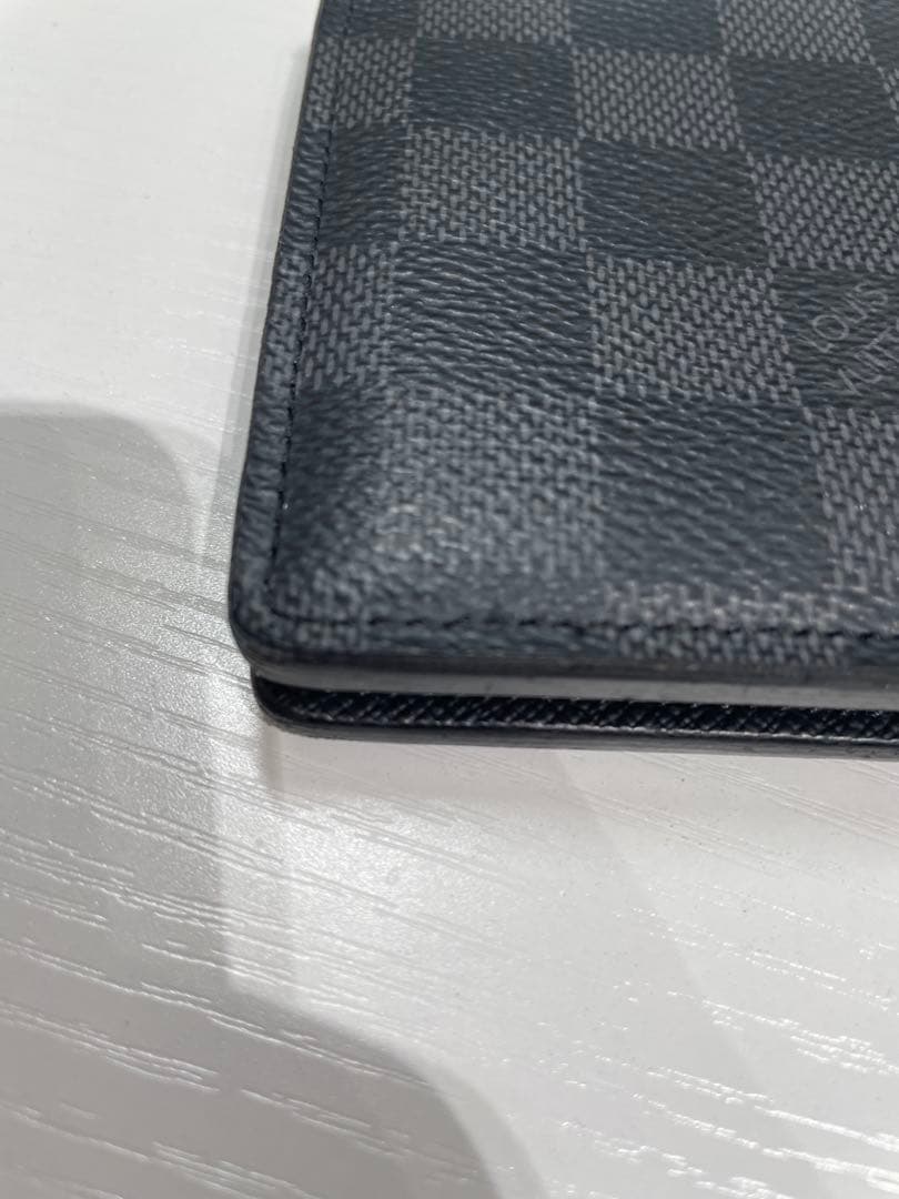 ルイヴィトン　ダミエ　ブラック チェック柄 二つ折り財布