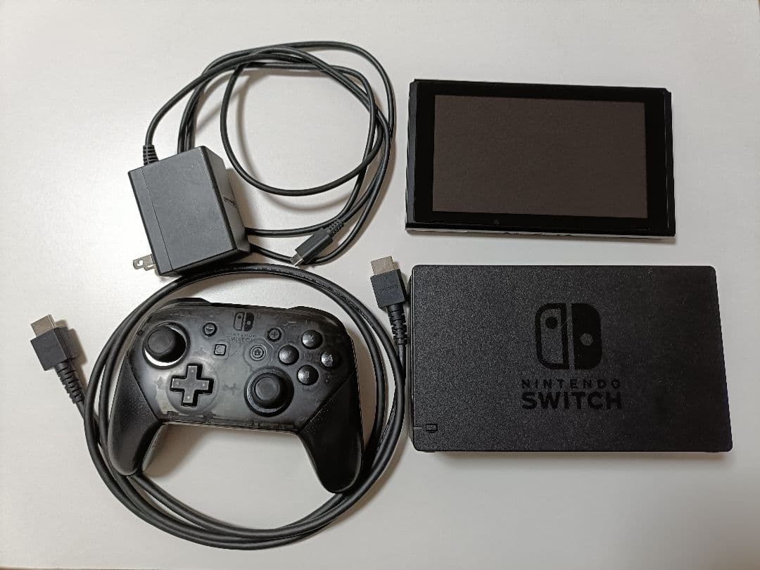 Nintendo Switch 本体 + コントローラー + 付属品