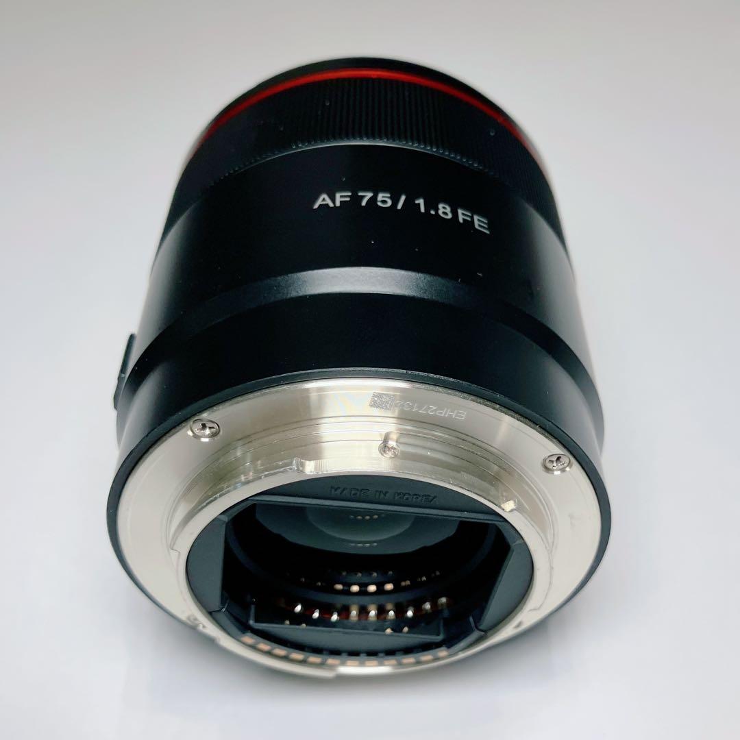 Samyang 75mm F1.8 AF 付属品一式