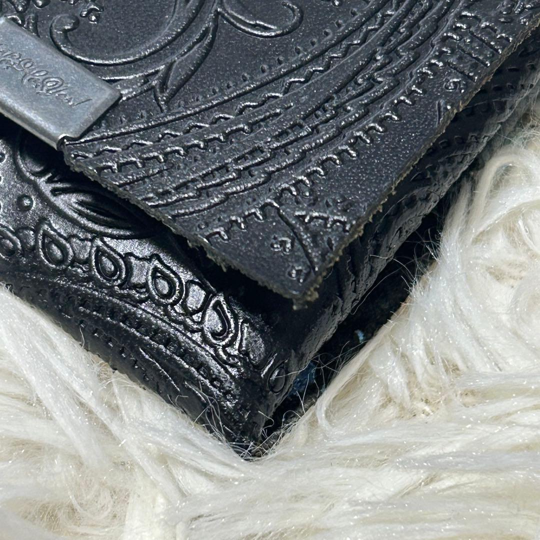 [極美品] 所作 ショサ 三つ折り財布 黒 ペイズリー柄 マルチカラー 高級感