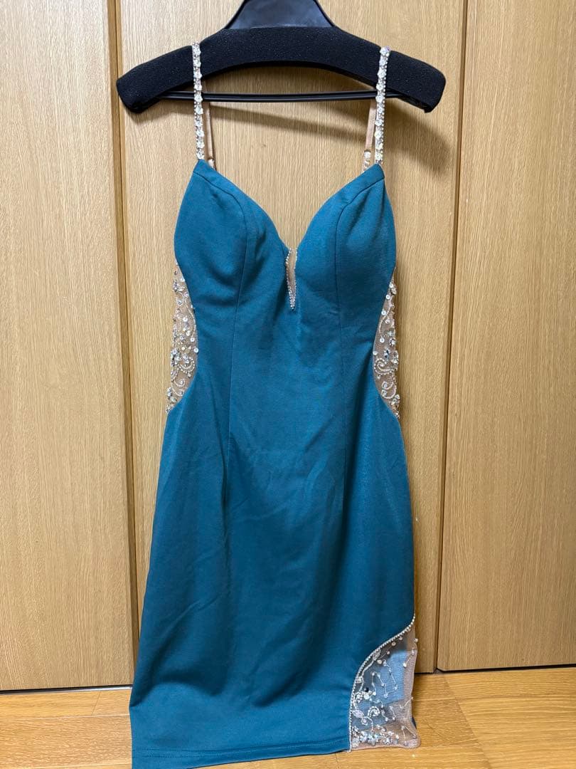 グリーンタイトドレス Mサイズ