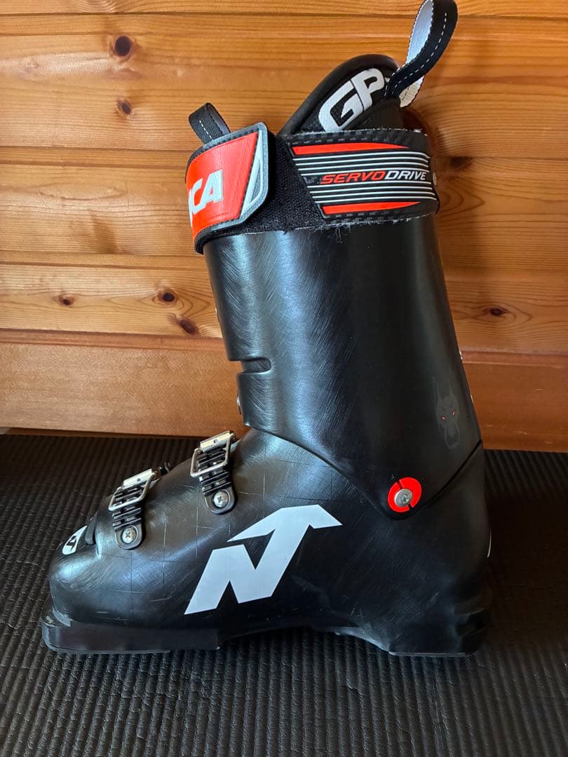 Nordica Dobermann 150 ブーツ　26-26.5 7シェル