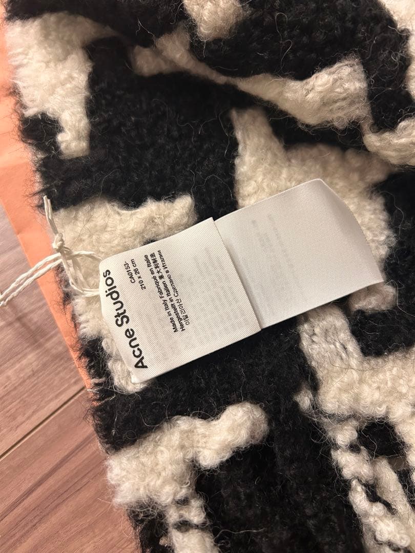 Acne Studios アクネ ストゥディオズ マフラー