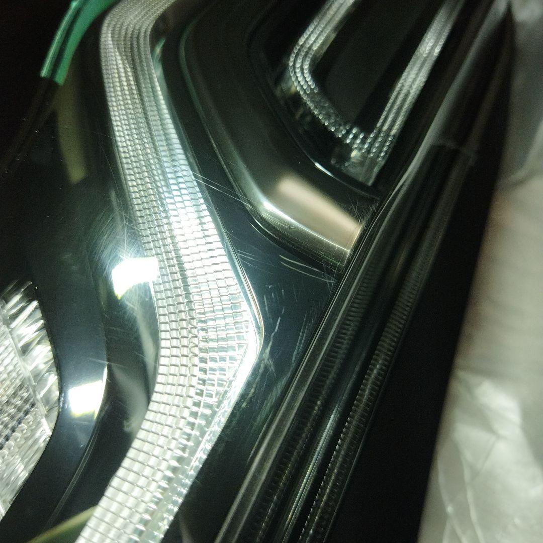 N-BOX カスタムJF3 テールランプ33550-TTA-J513-M1左側