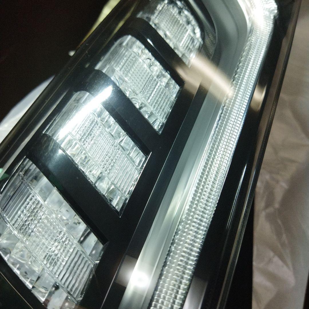 N-BOX カスタムJF3 テールランプ33550-TTA-J513-M1左側