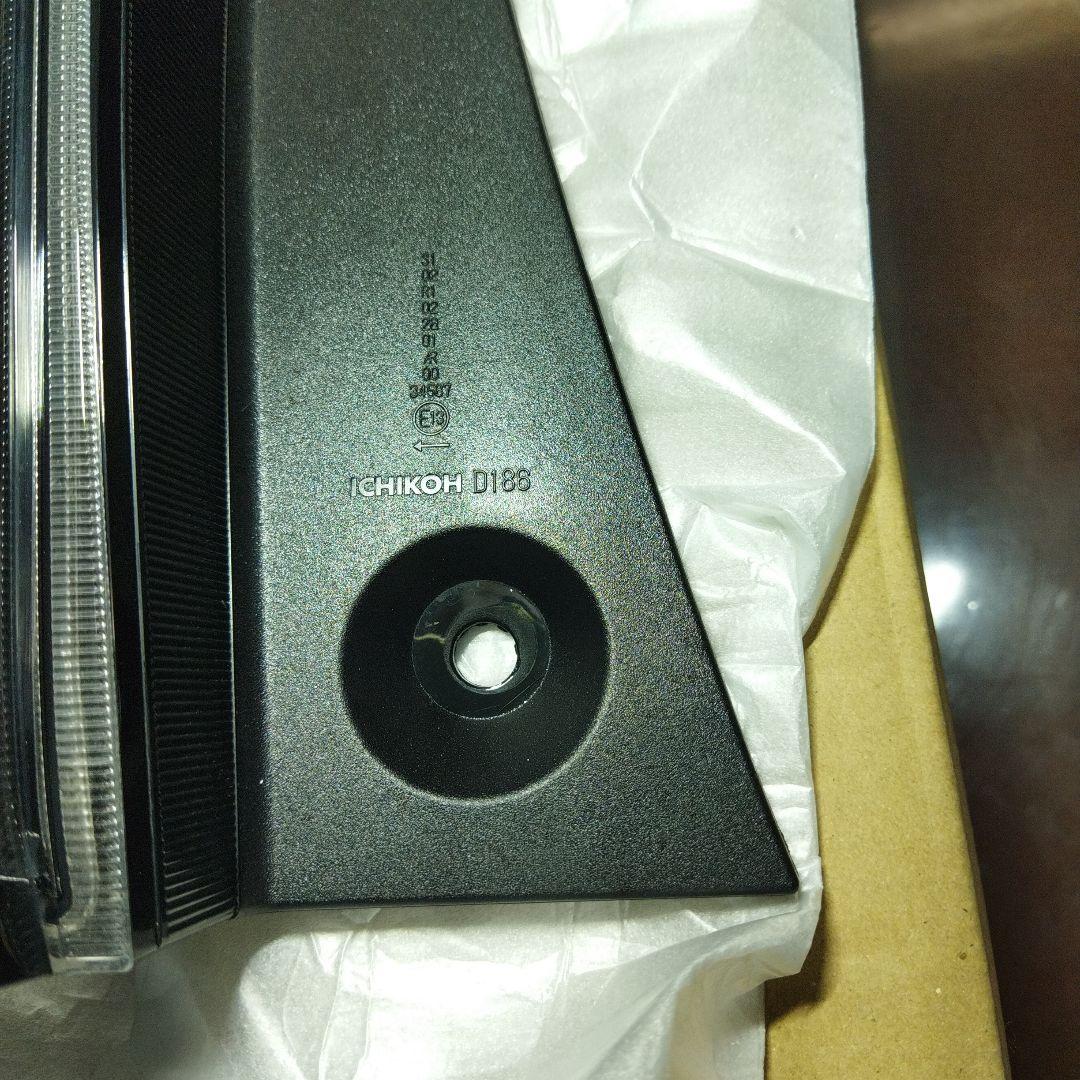 N-BOX カスタムJF3 テールランプ33550-TTA-J513-M1左側