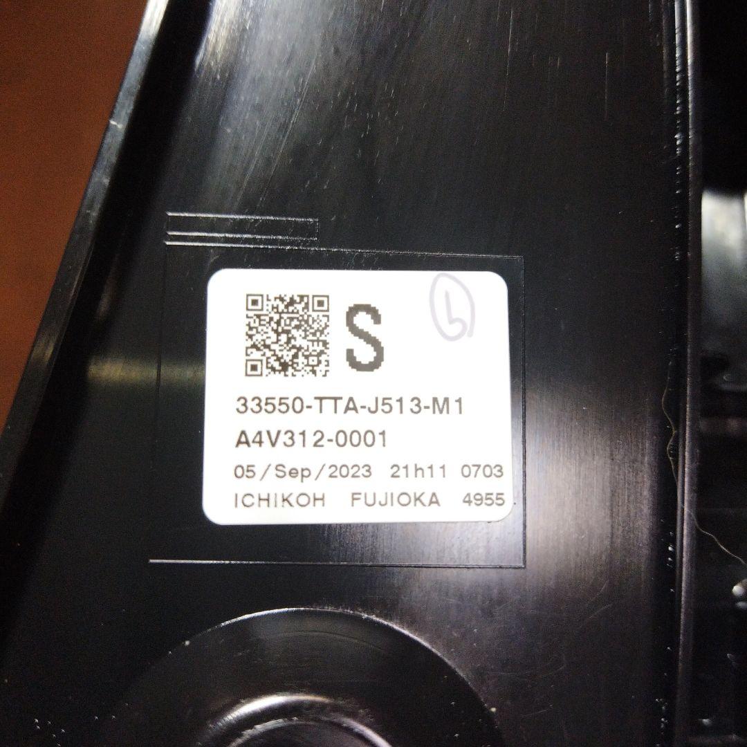 N-BOX カスタムJF3 テールランプ33550-TTA-J513-M1左側