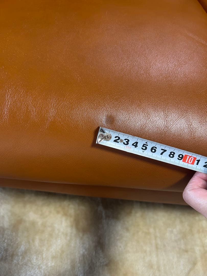 カリモク　３人掛けソファー