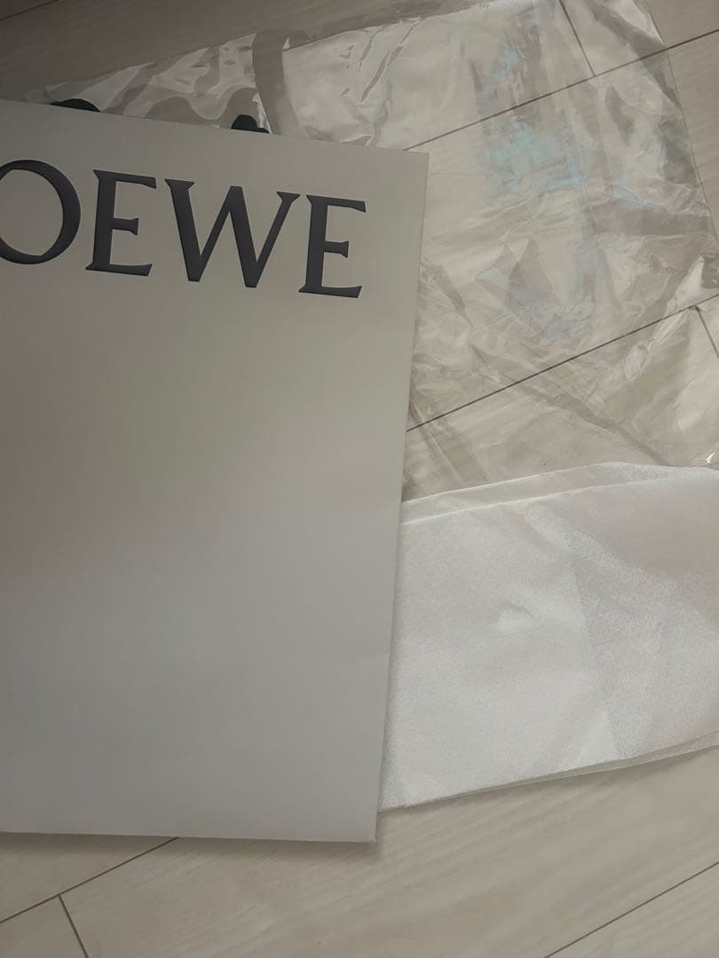 LOEWE ダークブルー マフラー フリンジ付き
