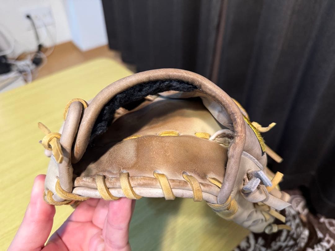 アトムズ　硬式用グラブ