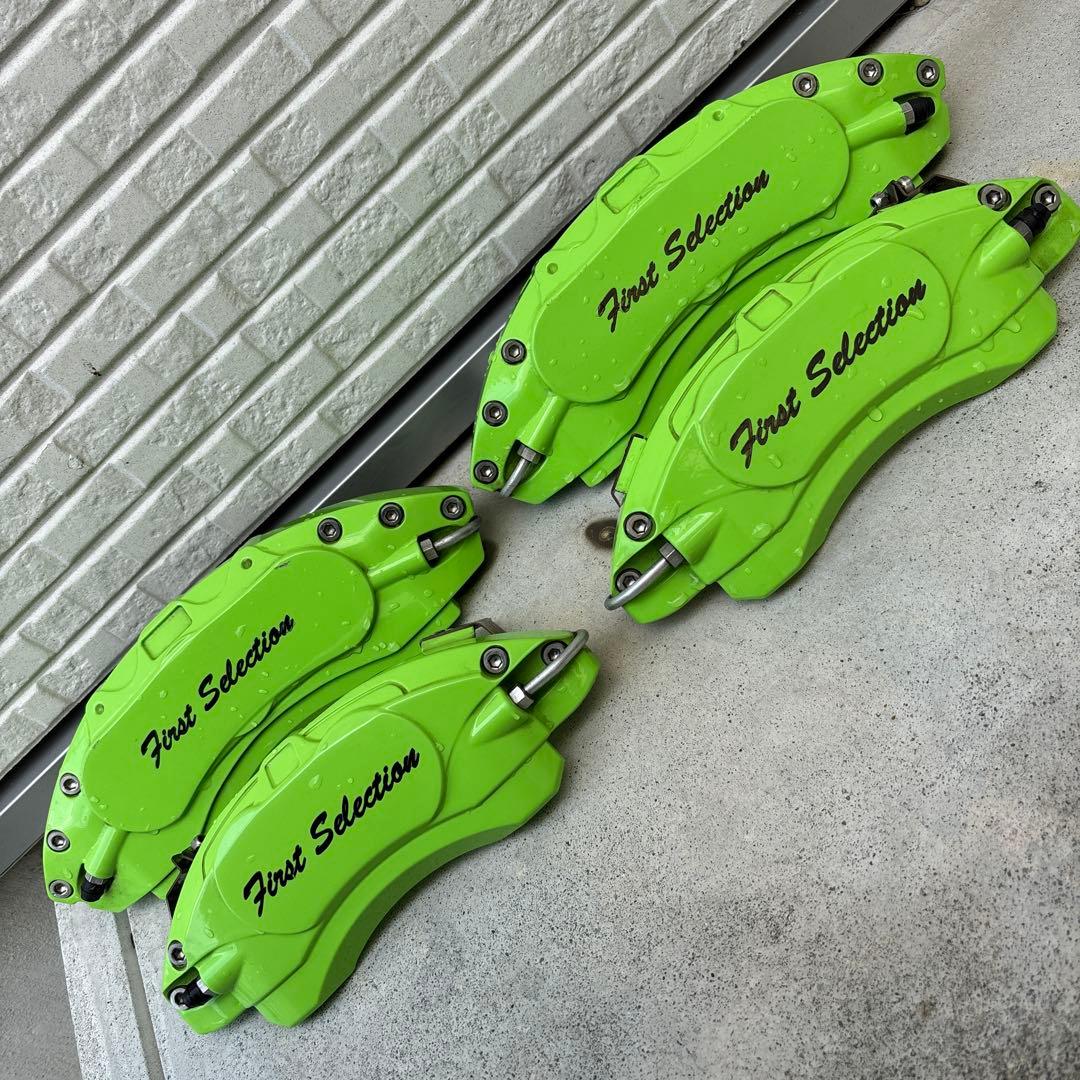 30アルファード　キャリパーカバー